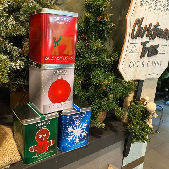 Fun!🎄 Swiss Miss ❄️ Hot Cocoa Christmas Tins ⭐️ Empty ⭐️ Lot of 4 Collectibles - Picture 13 of 13